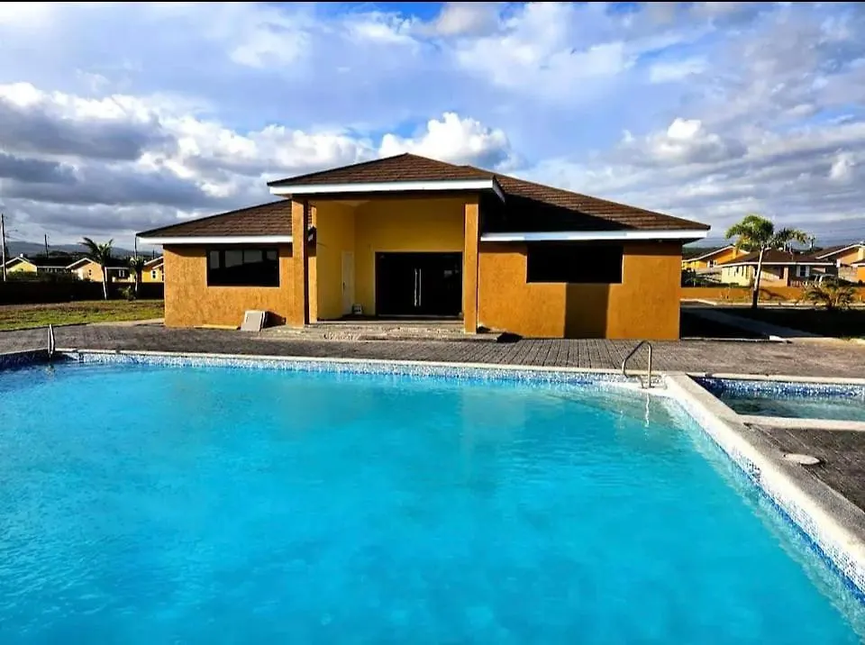 Сasa de vacaciones Villa Luxe Oasis The Manor Old Harbour